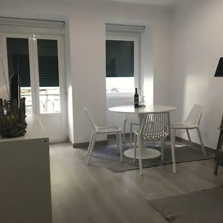 New Luxury - Center